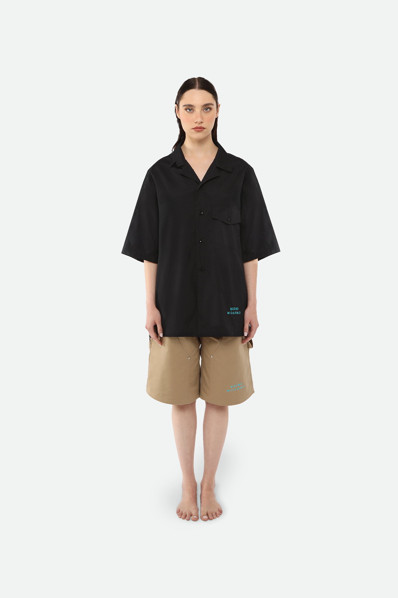 CAMICIA A MANICHE CORTE NERA IN POPELINE DI COTONE